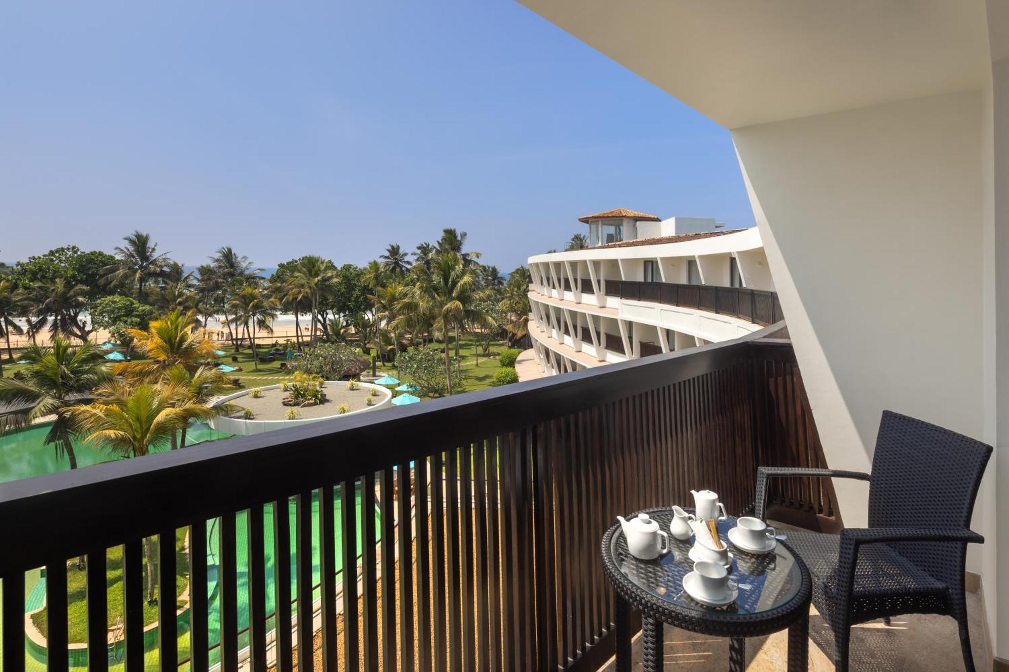 Occidental Eden Beruwala Hotel Бентота Екстериор снимка